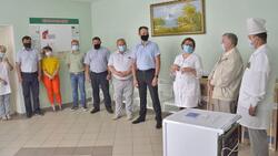 Губкинские предприятия подарили центральной районной больнице 10 холодильников