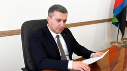 Глава администрации Губкинского горокруга Михаил Лобазнов ответил на 10 вопросов в прямом эфире