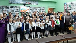Клуб патриотической песни «Искорки» объединил губкинских школьников