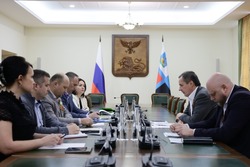 Вячеслав Гладков встретился с руководителями крупнейших сельскохозяйственных предприятий области