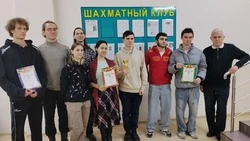 Губкинские студенты приняли участие в турнире по шахматам