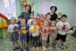 Сотрудники ЦКР «Форум» провели мастер-класс для губкинских дошколят 