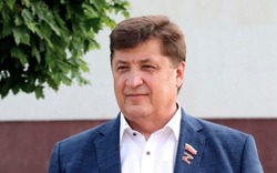 Юрий Клепиков поздравил белгородцев с Днём России