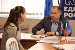 За поддержкой. О чём просят Владимира Евдокимова избиратели