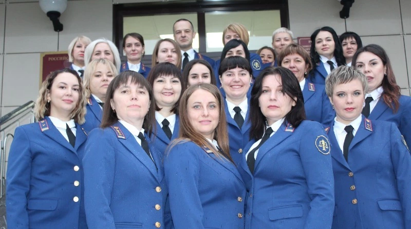 Сотрудники Губкинского городского суда отметили профессиональный праздник