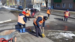Губкинские коммунальщики приступили к очистке города после зимы