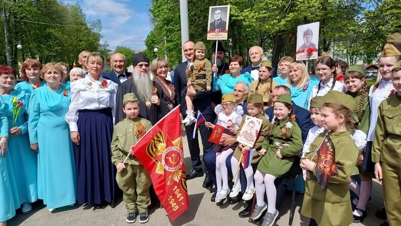 Губкинцы посетили тематическую площадку «Тепло фронтового очага» в рамках празднования Дня Победы