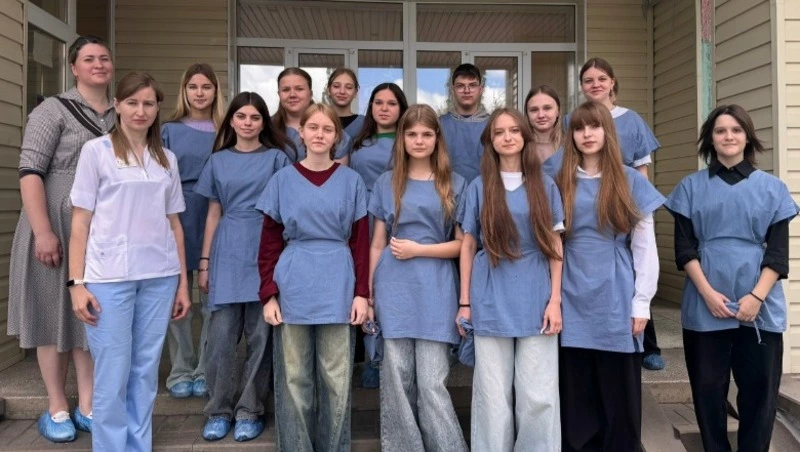 Губкинские ребята из коллектива «МедЛайт» побывали в отделе заготовки крови и её компонентов