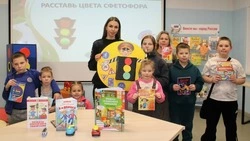 Юные губкинцы поучаствовали в игровой программе «Три сигнала светофора – подчиняйтесь им без спора»