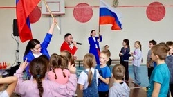 Юные губкинцы приняли участие в игровой программе «Я, ты, он, она – вместе мы одна страна!»