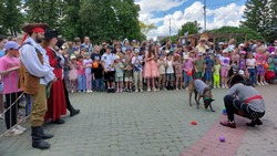 Яркий и креативный праздник для детей прошёл в парке «Детства» Губкина