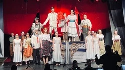 Губкинские гимназисты посетили потрясающий мюзикл «Алые паруса»