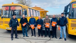 Губкинские водители школьных автобусов выступили в поддержку идей дорожной безопасности