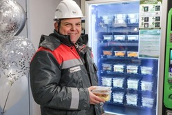 Еда? Есть всегда! На Лебединском ГОКе установили новые продуктоматы