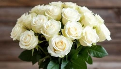 Василий Голиков и Галина Колесникова поздравили губкинских женщин с Днём матери