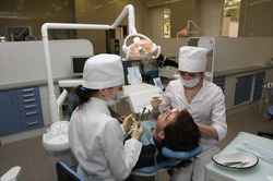НИУ «БелГУ» запатентовал новый малотравматичный способ реплантации фрагмента зуба