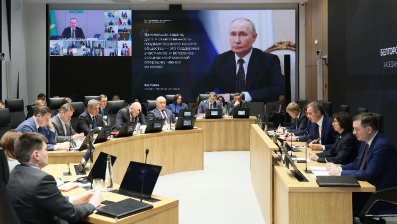 Вячеслав Гладков: опыт Губкинского округа по поддержке ветеранов СВО должен стать ориентиром