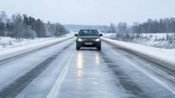 Губкинские спасатели предупреждают: «Осторожно, гололёд!»