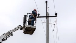 Специалисты «Белгородэнерго» оперативно устраняют последствия непогоды