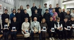 Губкинские студенты встретились с автором книги «Еськовы: 400 лет. Из прошлого в будущее»