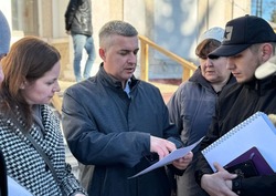 Михаил Лобазнов и Татьяна Киреева обсудили выполнение работ в Центре молодёжных инициатив Губкина
