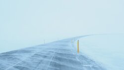 Синоптики пообещали снег и заносы на дорогах в Белгородской области