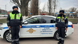 Автоинспекторы помогли оперативно доставить роженицу в больницу Белгорода