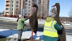 Сотрудники «Губкин-Зеленстроя» активно приводят город в порядок после зимы