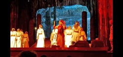 Ансамбль «Белогорье» представил мюзикл «Снегурочка» в Губкине