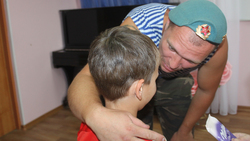 Губкинские десантники навестили детей из социально-реабилитационного центра