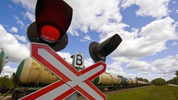 Администрация сообщила о закрытии движения через железнодорожный переезд «64 км»