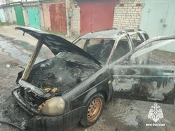Автомобиль сгорел в городе Губкине