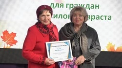 Губкинцы приняли участие в фестивале для старшего поколения «Стильный возраст»
