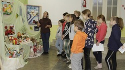 Выставка творческих работ открылась в поселке Троицкий Губкинского горокруга