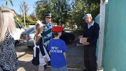 Кадеты МЧС России посетили ветеранов пожарной охраны