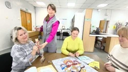 Губкинские библиотекари провели День специалиста «Матрёшка – душа России»