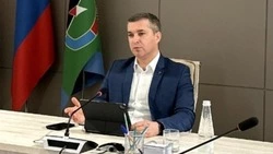 Глава администрации Губкинского городского округа Михаил Лобазнов провёл традиционный прямой эфир