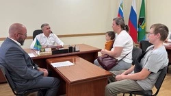 Глава администрации Губкинского городского округа Михаил Лобазнов провёл личный приём граждан