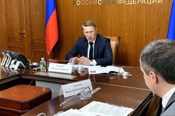 Михаил Мурашко оценил вклад Вячеслава Гладкова в развитие белгородского здравоохранения