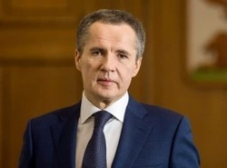 Вячеслав Гладков поздравил белгородцев с Днём социального работника