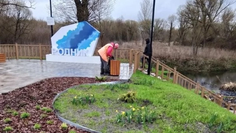 Губкинские коммунальные службы продолжают наводить чистоту и порядок на улицах города