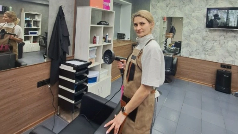 Многодетная мама из Губкина открыла парикмахерскую, воспользовавшись мерой поддержки