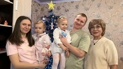 Галина Колесникова исполнила детские мечты, хранившиеся на «Ёлке желаний»