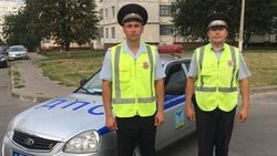 Инспекторы ДПС помогли быстро доставить роженицу в перинатальный центр в Белгороде