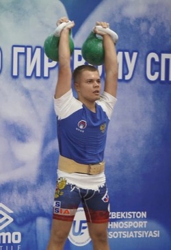 Губкинский спортсмен стал серебряным призёром Чемпионата и Первенства мира по гиревому спорту