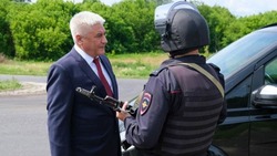 Руководитель МВД России проинспектировал работу сводных отрядов полиции Белгородской области