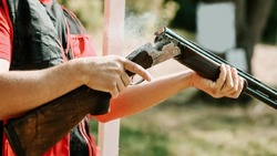 ФСБ и полиция нашли арсенал оружия в губкинском гараже