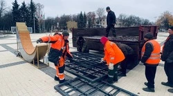 Работники коммунальных служб приступили к подготовке Губкина к новогодним праздникам