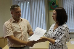 Губкинское местное отделение партии «Единая Россия» вручило удостоверения кандидатам-списочникам