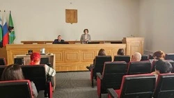 Встреча заместителя министра общественных коммуникаций с руководителями НКО и ТОС прошла в Губкине